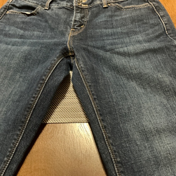 Levi’s 526 Slender Bootcut Jeans - Picture 5 of 9